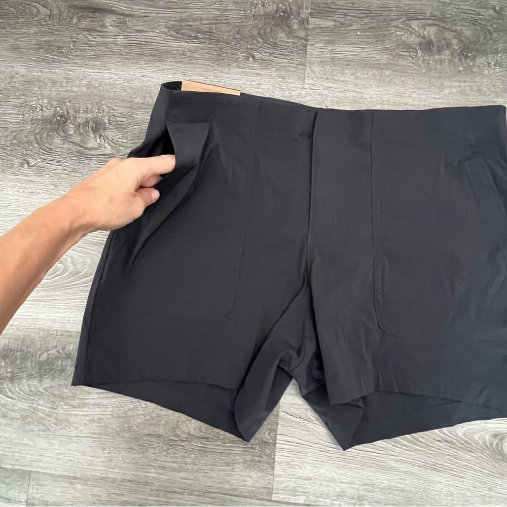 NWT Eddie Bauer Women's Hiker Short Black Size 16 Stretch Outdoor Athletic - Picture 7 of 15